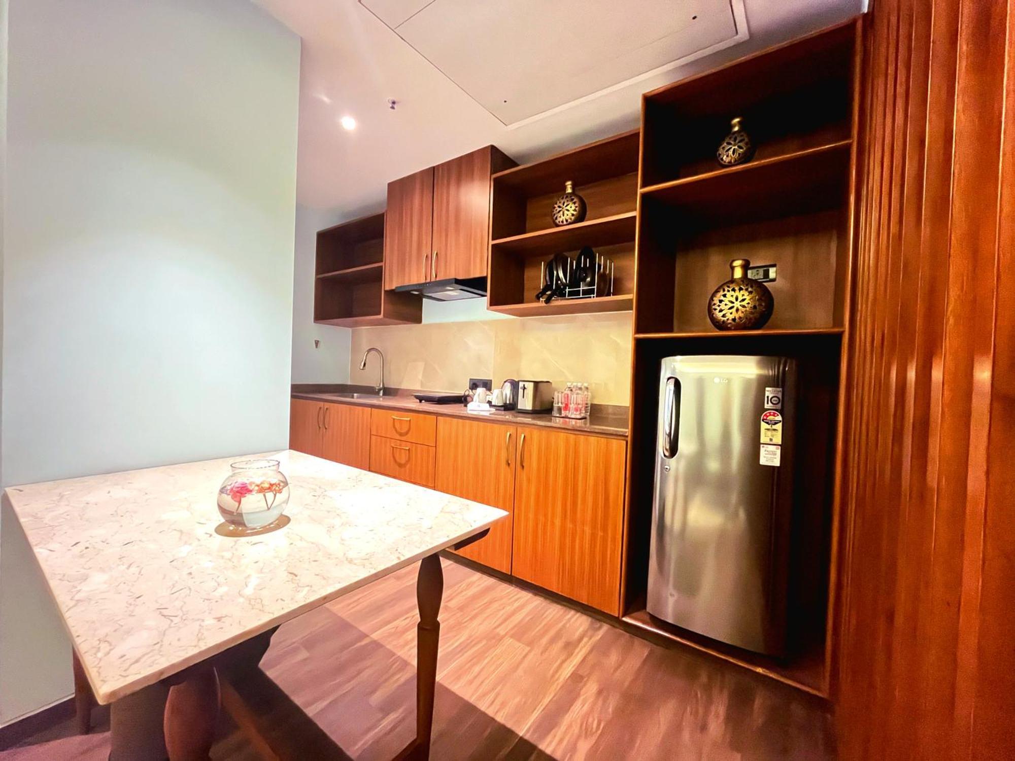 Gift City Club, A Member Of Radisson Individuals Gandhinagar Ngoại thất bức ảnh
