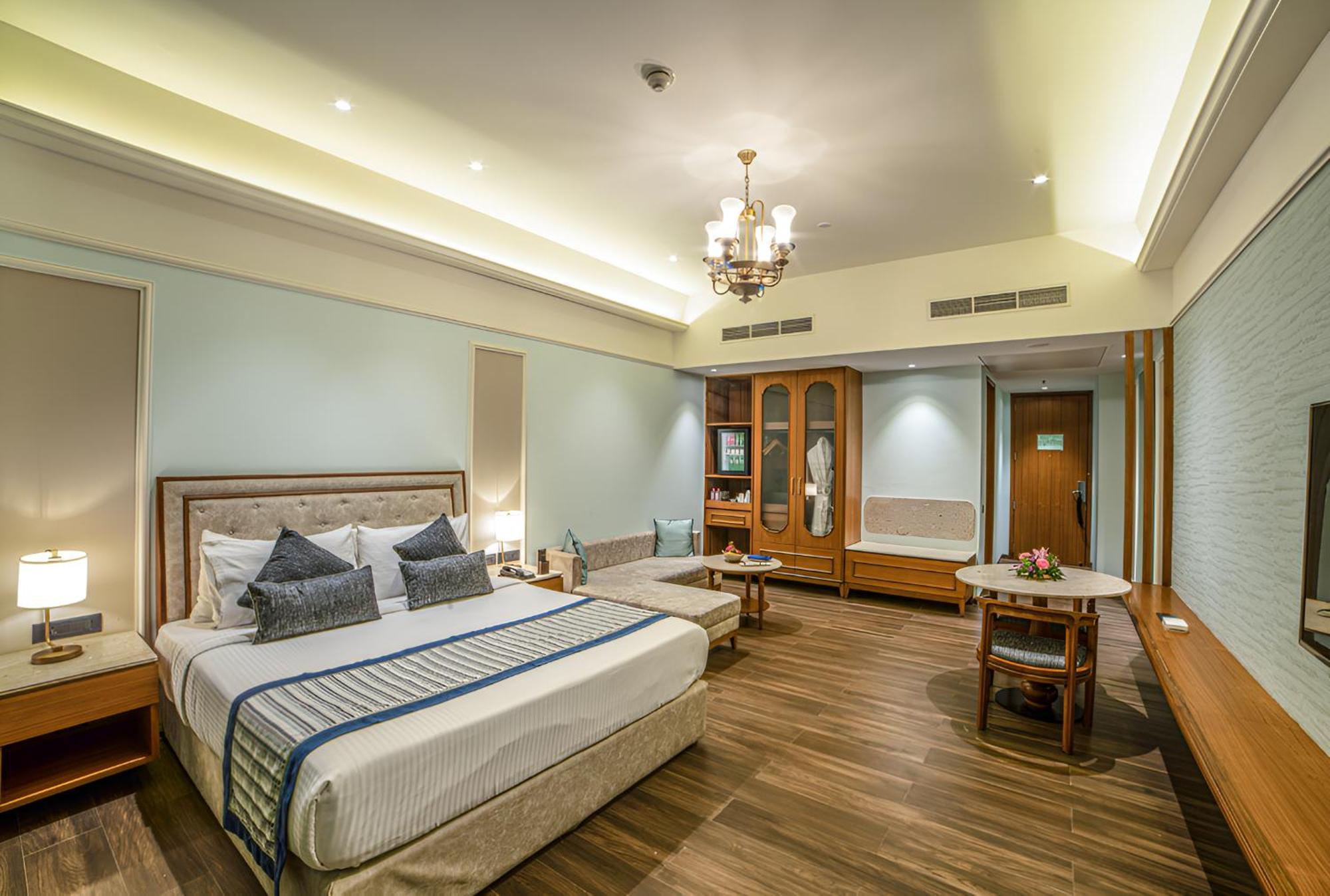 Gift City Club, A Member Of Radisson Individuals Gandhinagar Ngoại thất bức ảnh